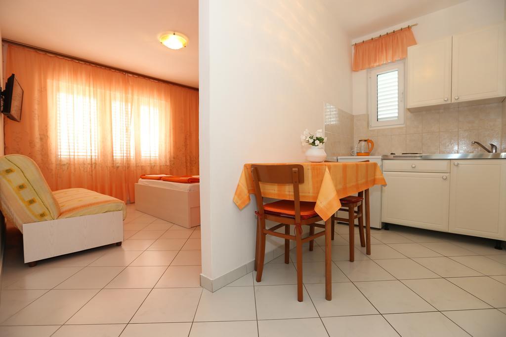 Apartments Ljubica Baska  Exterior photo