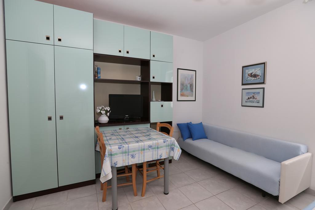 Apartments Ljubica Baska  Exterior photo